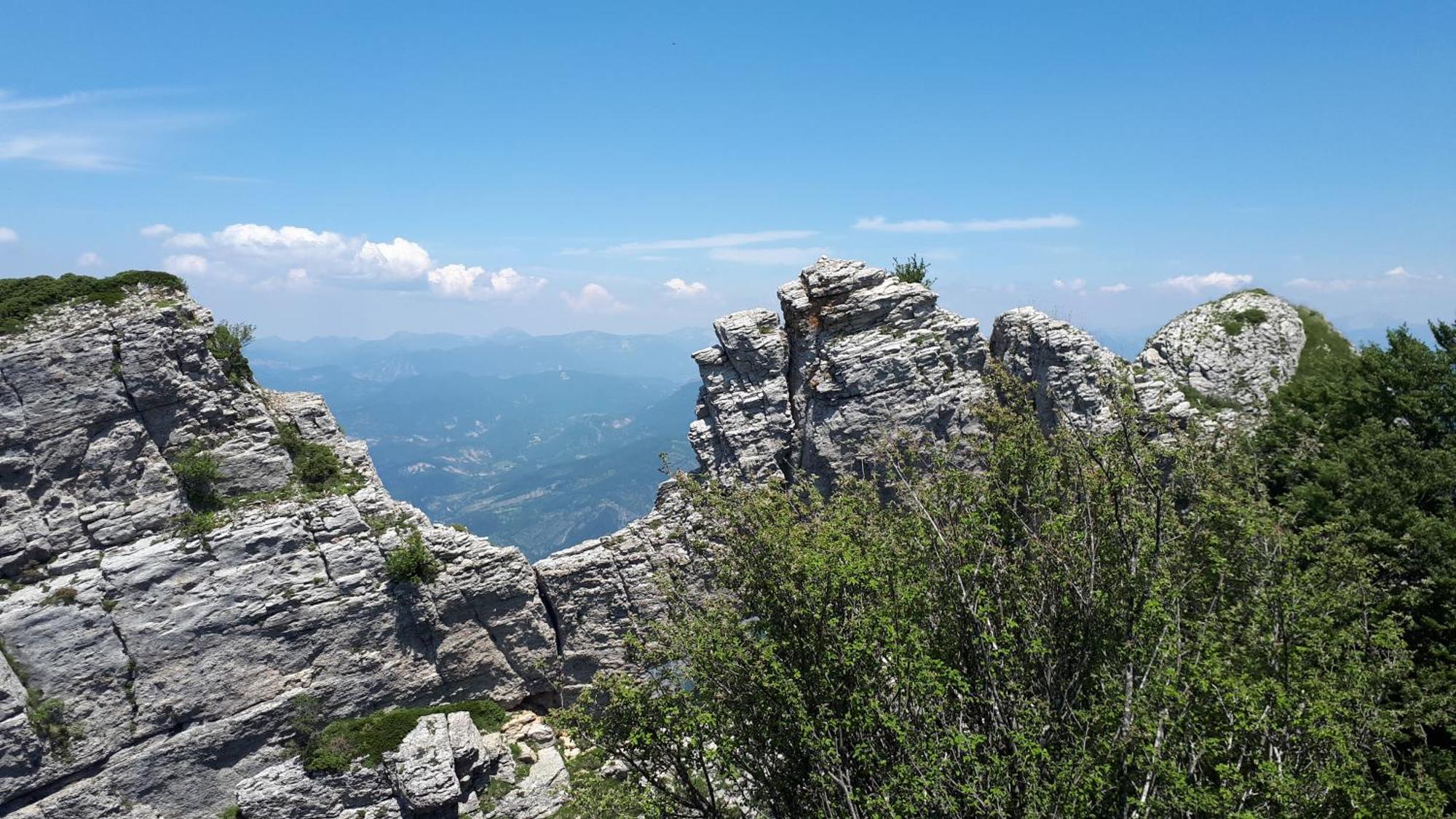 La Garde Adhemar, L'Escalier Medieval Екстериор снимка